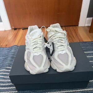 [NEW IN BOX] New Balance 9060 'Moobbeam' [M 5/W 6.5]